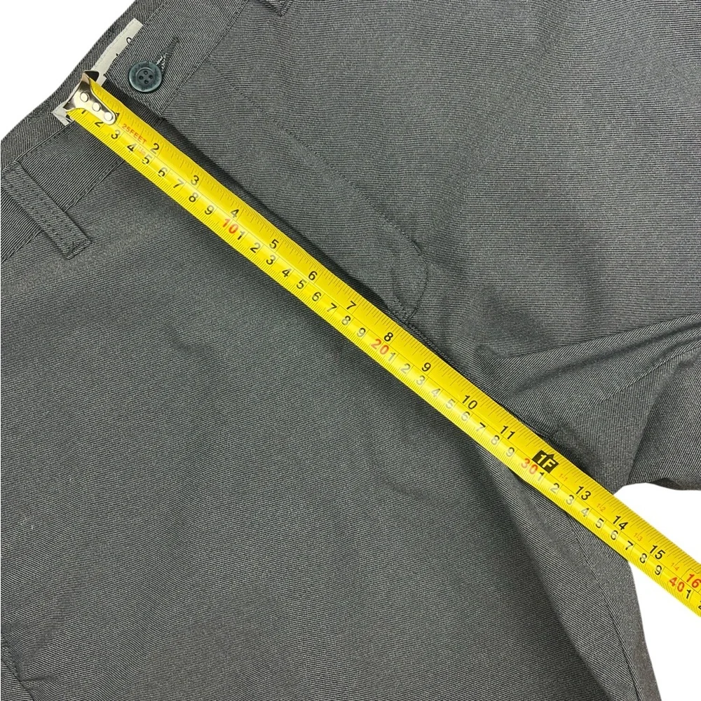 Travis Mathew Shorts‎ Men’s 38 (Approx) Gray Golf Flat Front Outdoor - READ!